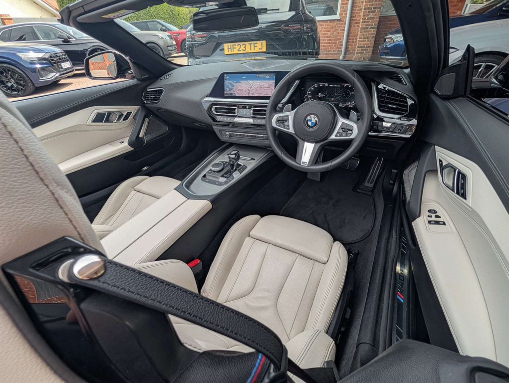 BMW Z4 Sdrive M40i Black #27