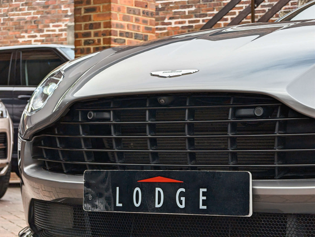 Aston Martin DB11 V12 Amr Touchtronic Blue #11