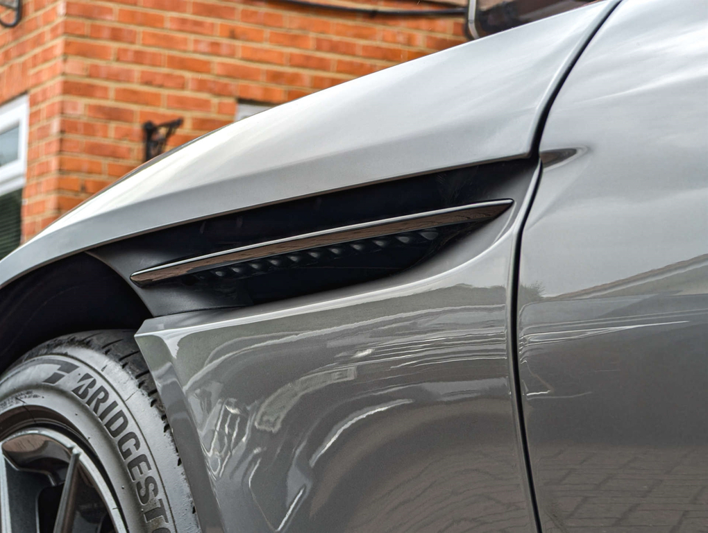 Aston Martin DB11 V12 Amr Touchtronic Blue #16