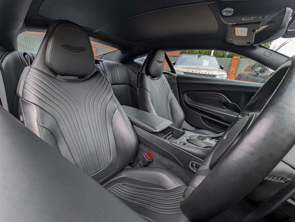 Aston Martin DB11 V12 Amr Touchtronic Blue #21