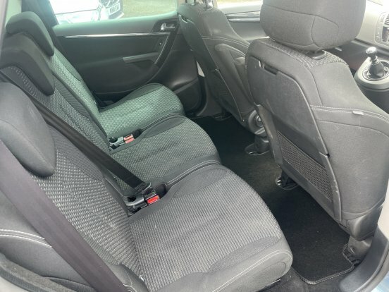 Citroen C4 Picasso 1.6 Hdi Platinum Mpv Euro 5 LL13DCO Blue #2