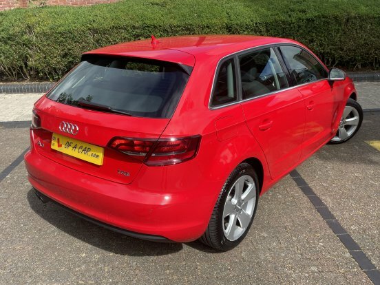 Audi A3 1.4 Tfsi Sport Red #4