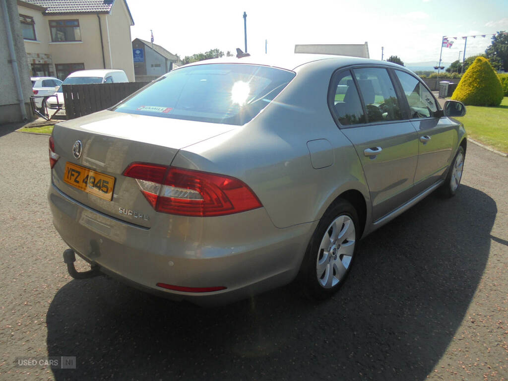 Skoda Superb 2.0 Tour De France Tdi Cr 138 Bhp White #8