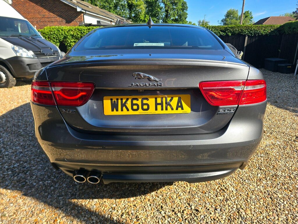 Jaguar XE 2.0D R-sport Awd Euro 6 Ss WK66HKA Grey #5