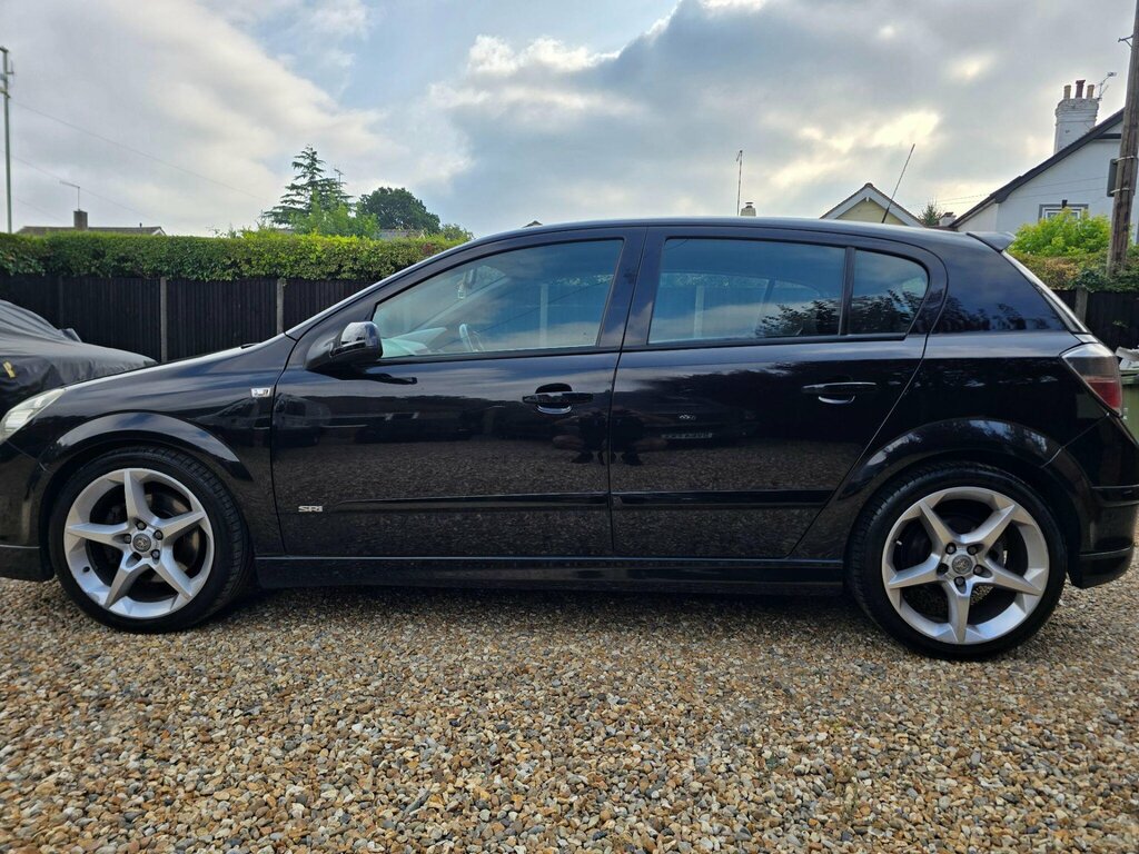 Vauxhall Astra 1.9 Cdti 16V Sri Black #3