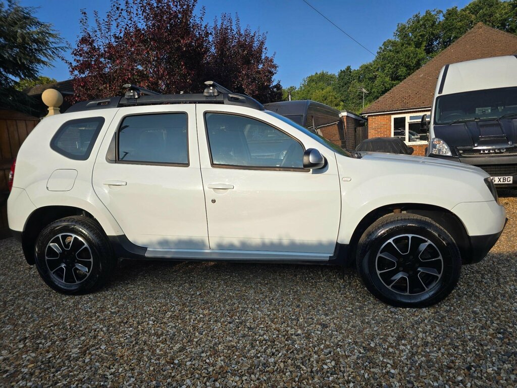 Dacia Duster 1.5 Dci Prestige Euro 6 Ss AK67HUV White #3
