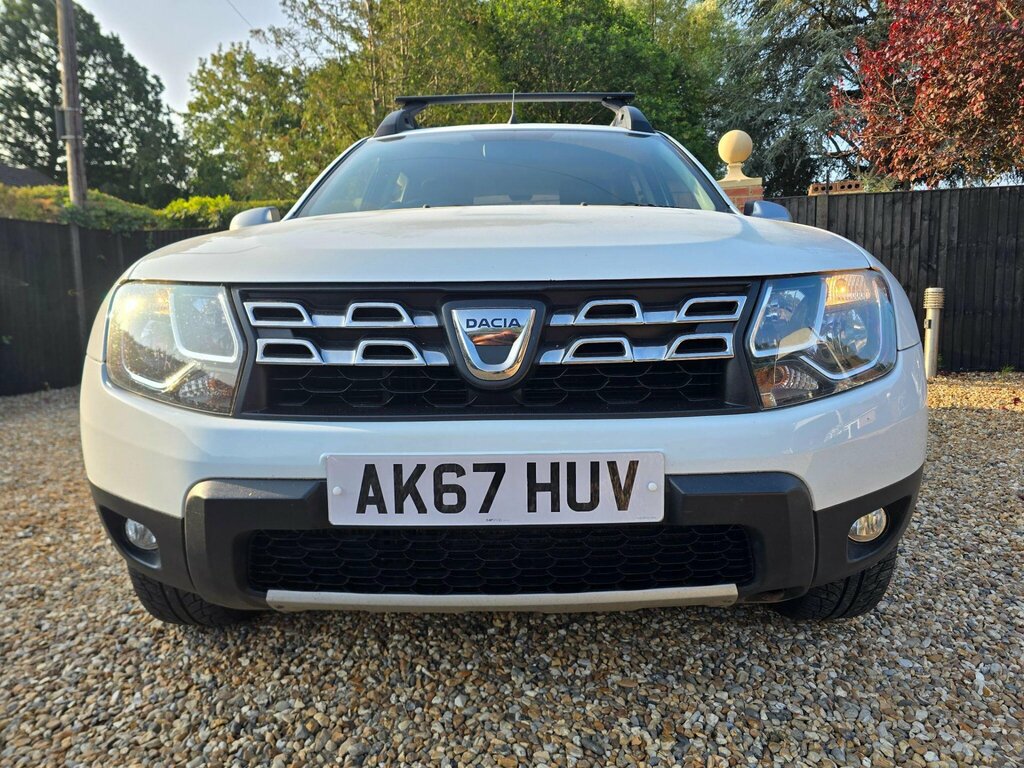 Dacia Duster 1.5 Dci Prestige Euro 6 Ss AK67HUV White #4