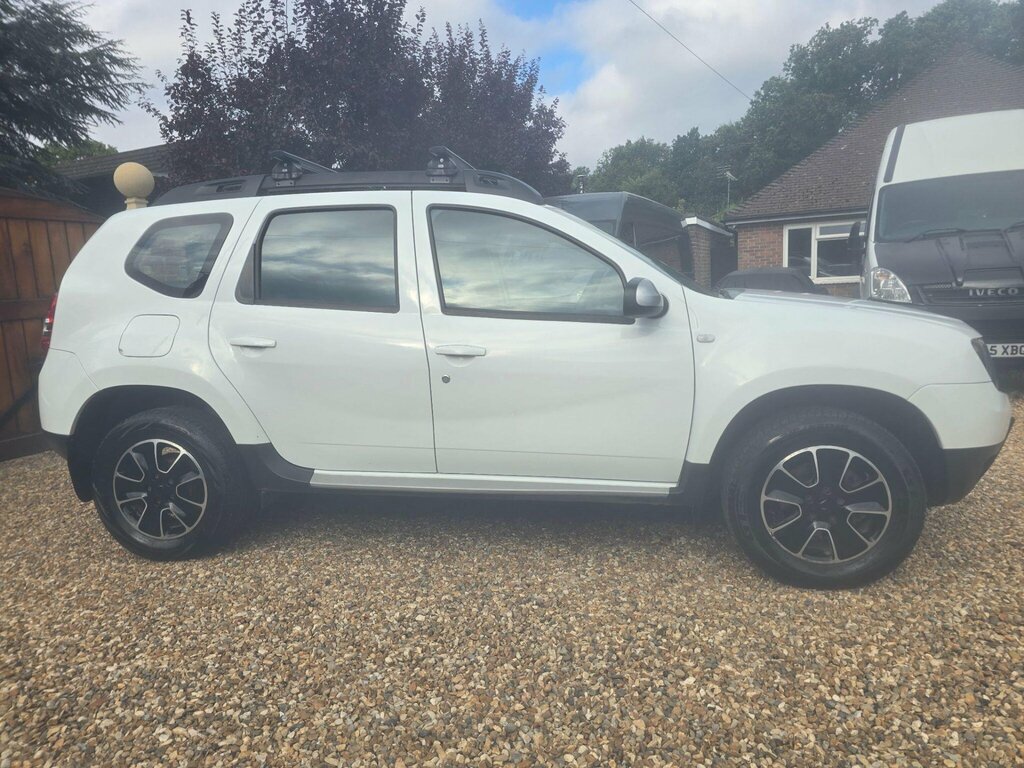 Dacia Duster 1.5 Dci Prestige Euro 6 Ss AK67HUV White #2