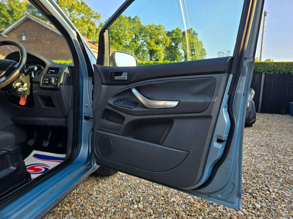Ford C-Max 2.0 Zetec Blue #6