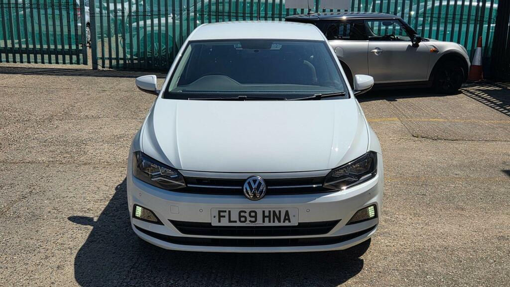 Volkswagen Polo Hatchback FL69HNA White #4