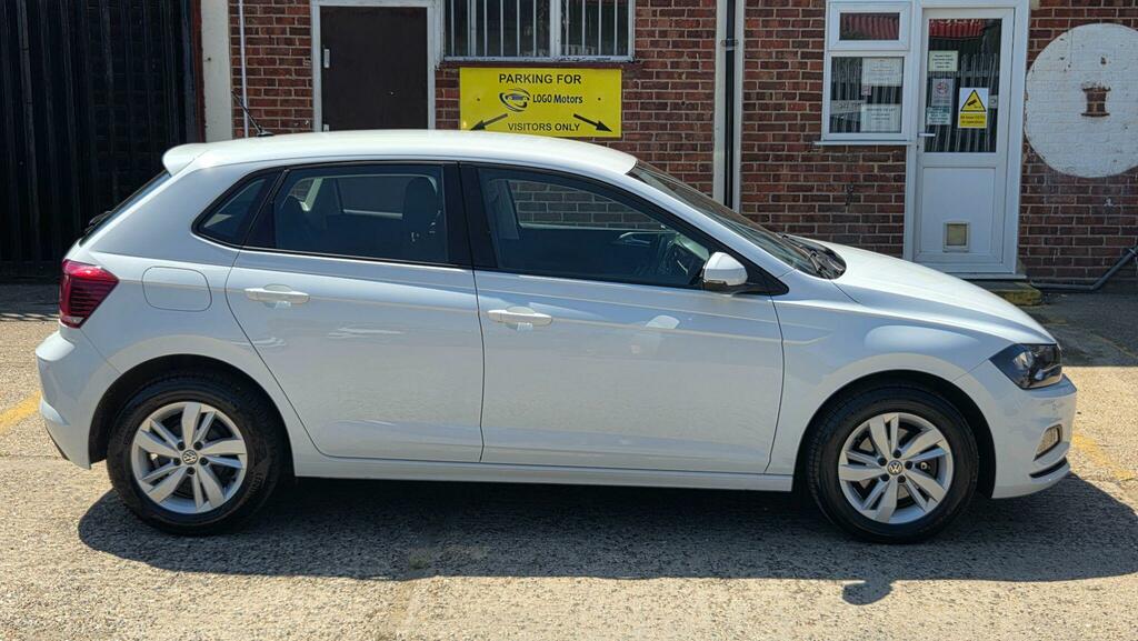 Volkswagen Polo Hatchback FL69HNA White #3
