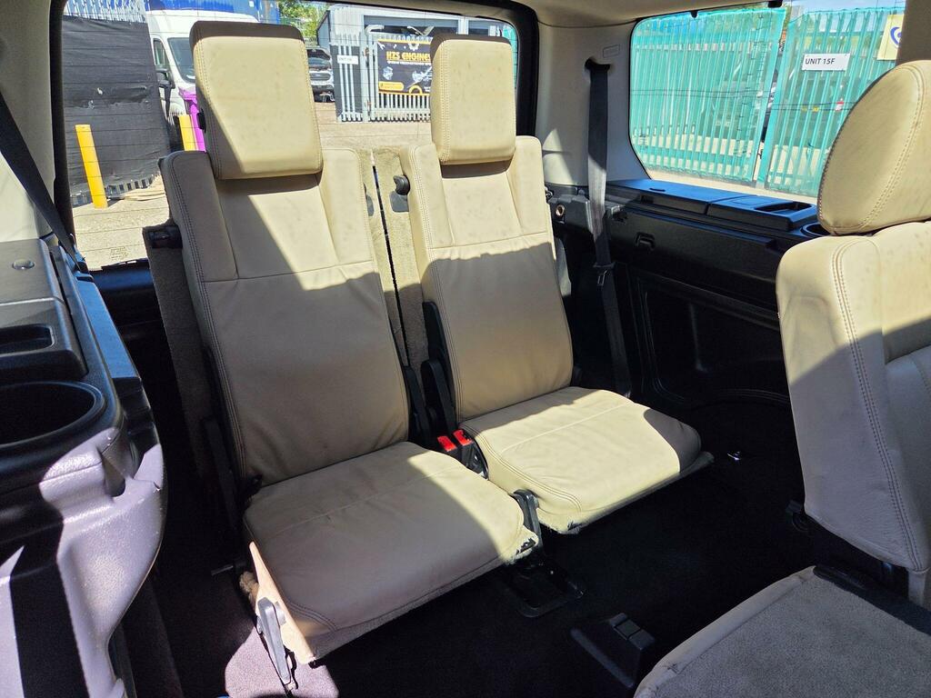 Land Rover Discovery 4 3L Hse Green #19