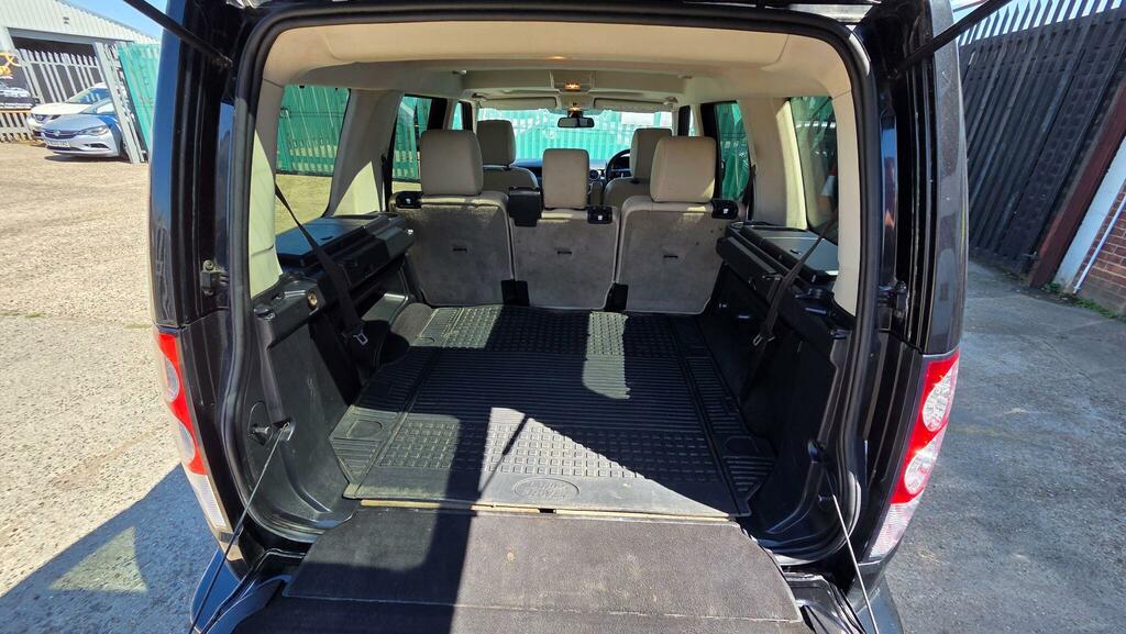 Land Rover Discovery 4 3L Hse Green #25