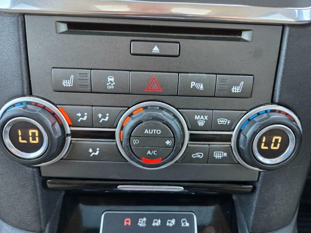 Land Rover Discovery 4 3L Hse Green #26