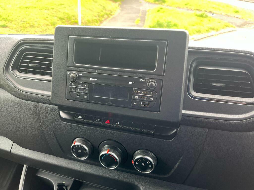 Renault Master New Master Van Business Lm35 2.3 Dci 135 Stop Sta White #8