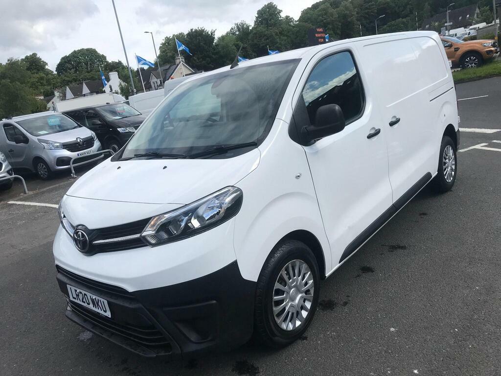Toyota PROACE 2.0D Icon Medium Panel Van Mwb Euro 6 S S White