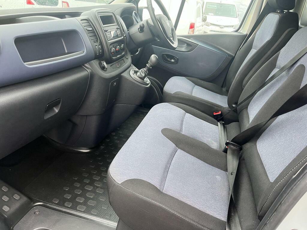Vauxhall Vivaro L2h1 2900 Sportive Cdti Silver #9