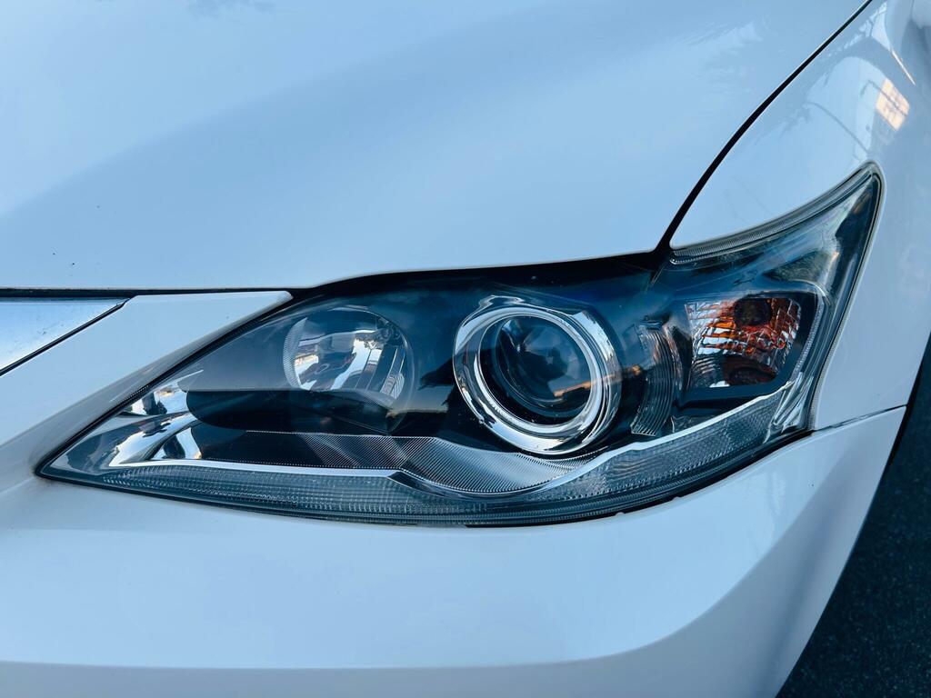Lexus CT 200H 1.8 Luxury Cvt Euro 6 Ss White #39
