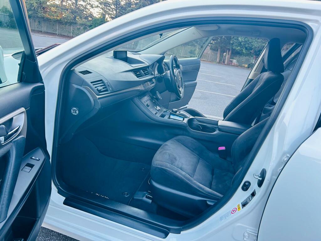 Lexus CT 200H 1.8 Luxury Cvt Euro 6 Ss White #36