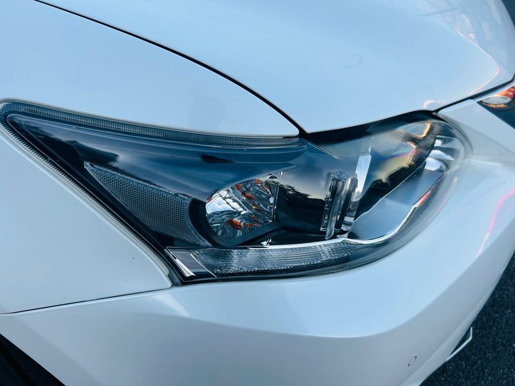 Lexus CT 200H 1.8 Luxury Cvt Euro 6 Ss White #38