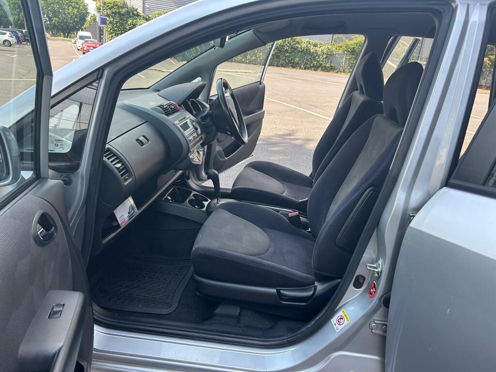 Honda Jazz 1.4 I-dsi Se Cvt-7 - Deposit Taken Silver #26