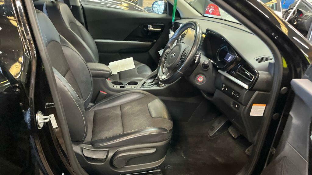 Kia Niro Kia Niro 1.6 Gdi 3 Suv Hybrid Dct Euro Red #9
