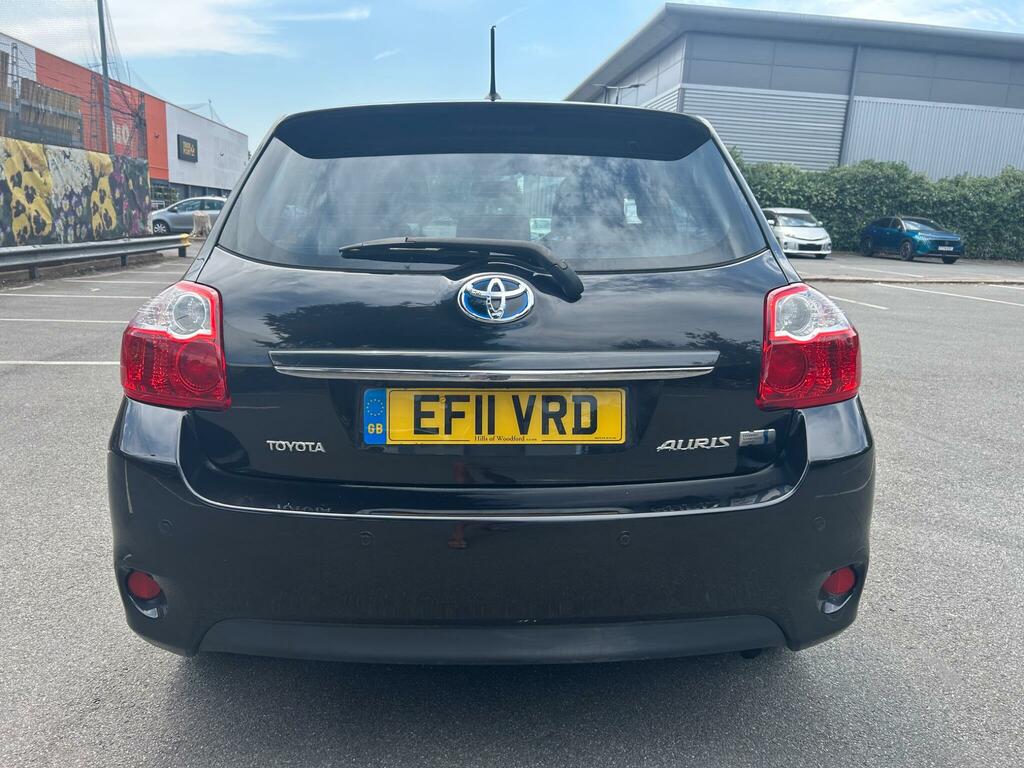 Toyota Auris 1.33 Dual Vvt-i Tr Hatchback Eur Red #9