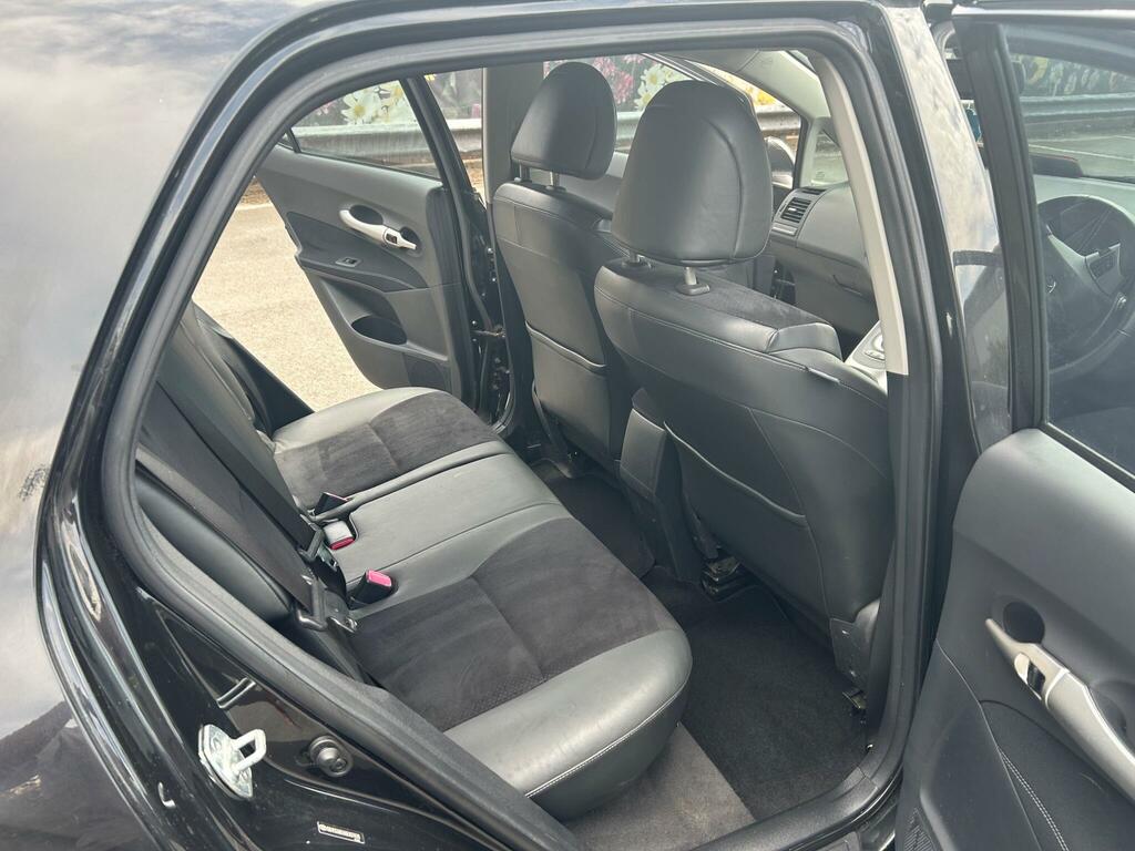 Toyota Auris 1.33 Dual Vvt-i Tr Hatchback Eur Red #17
