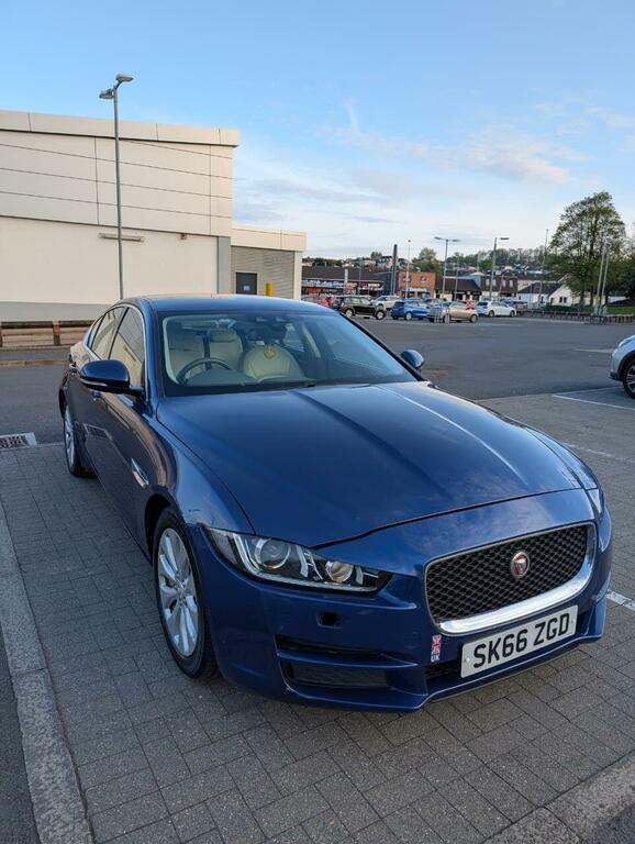 Jaguar XE 2.0D Prestige Euro 6 Ss Blue