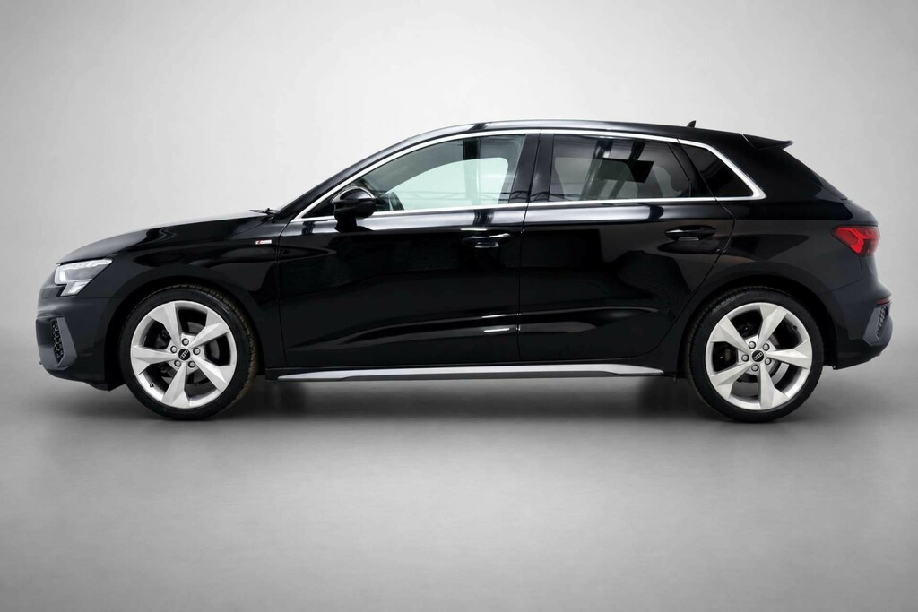 Audi A3 1.0 A3 Sportback 30 Tfsi Mhev S Line Black #4