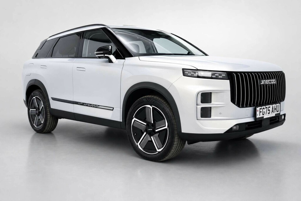 JAECOO 7 1.5T Shs 18.3Kwh Luxury Suv Plug-in Hyb Silver