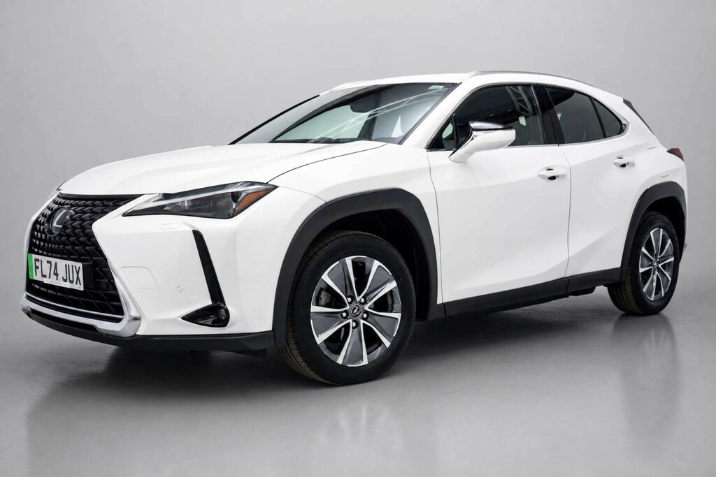 Lexus UX 300E 72.8Kwh Suv 204 Ps FL74JUX White #3