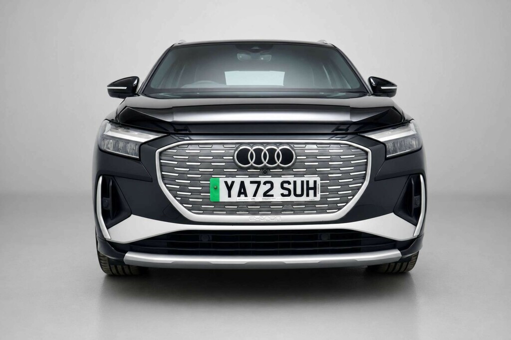 Audi Q4 E Tron 50 S Line Suv Quattro 82Kwh 299 YA72SUH Black #2