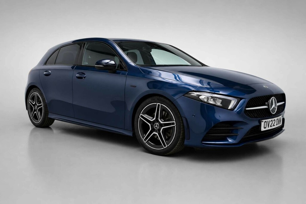 Mercedes-Benz A Class 1.3 A 180 Amg Line Edition Executive Blue