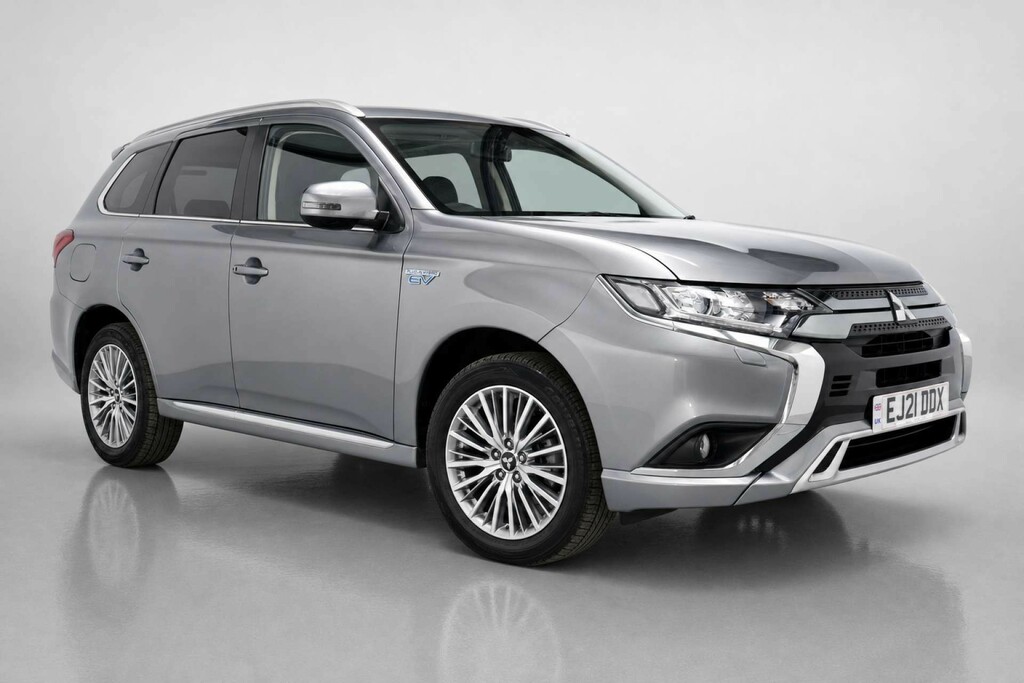 Mitsubishi Outlander 2.4H Twinmotor 13.8Kwh Design Suv Plug- Grey