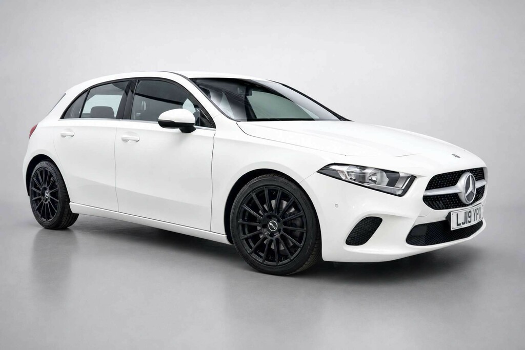 Mercedes-Benz A Class 1.3 A180 Se Executive Hatchback 7G-dc White