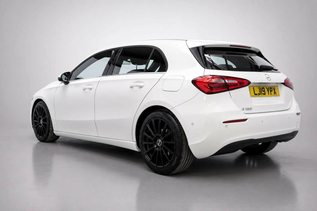 Mercedes-Benz A Class 1.3 A180 Se Executive Hatchback 7G-dc LJ19YPX White #5