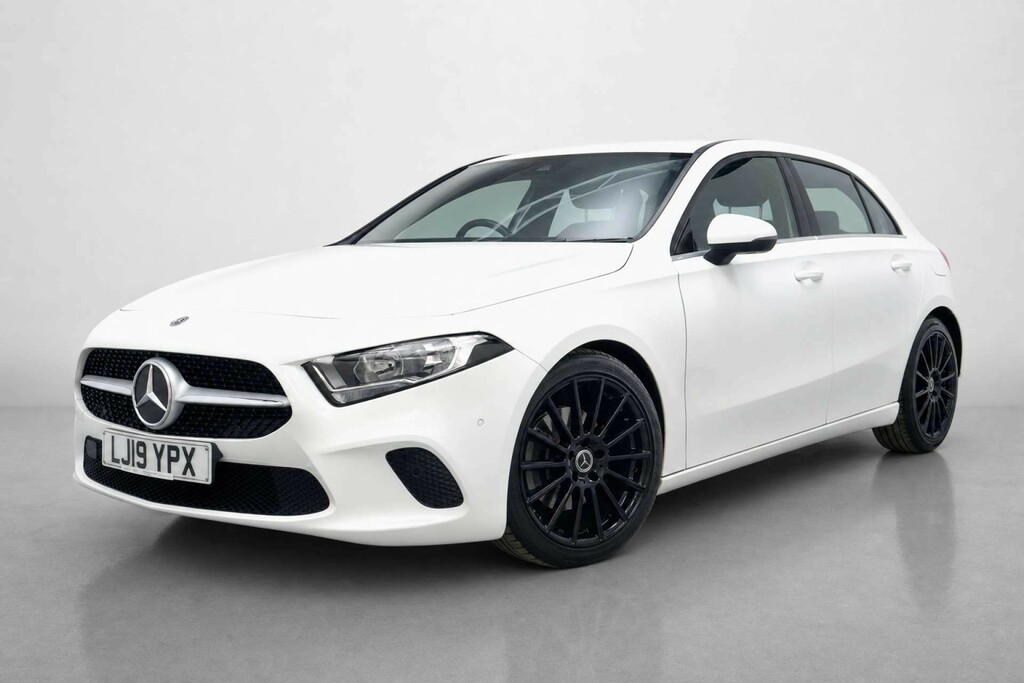 Mercedes-Benz A Class 1.3 A180 Se Executive Hatchback 7G-dc LJ19YPX White #3