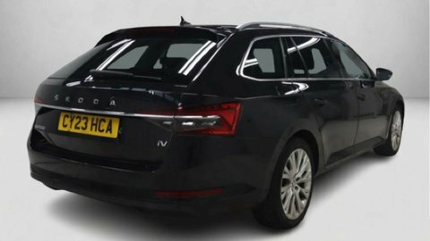 Skoda Superb Estate Black #4