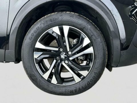 Peugeot e-2008 Suv Black #6