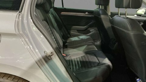 Volkswagen Passat Estate Grey #5