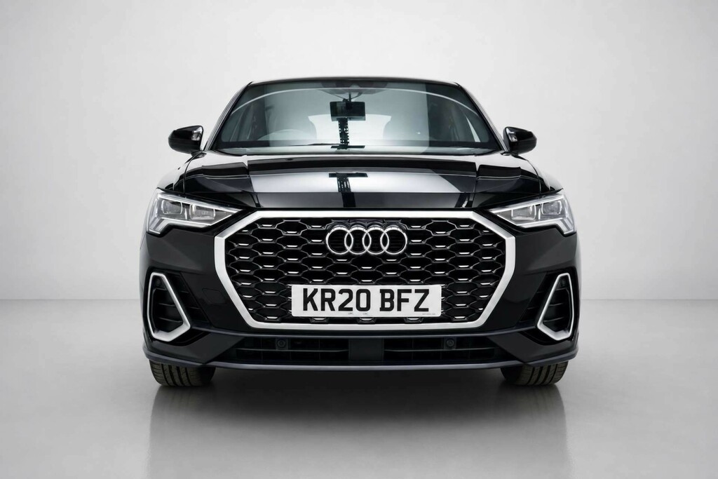 Audi Q3 1.5 Tfsi Cod 35 S Line Sportback S Tron KR20BFZ Black #2