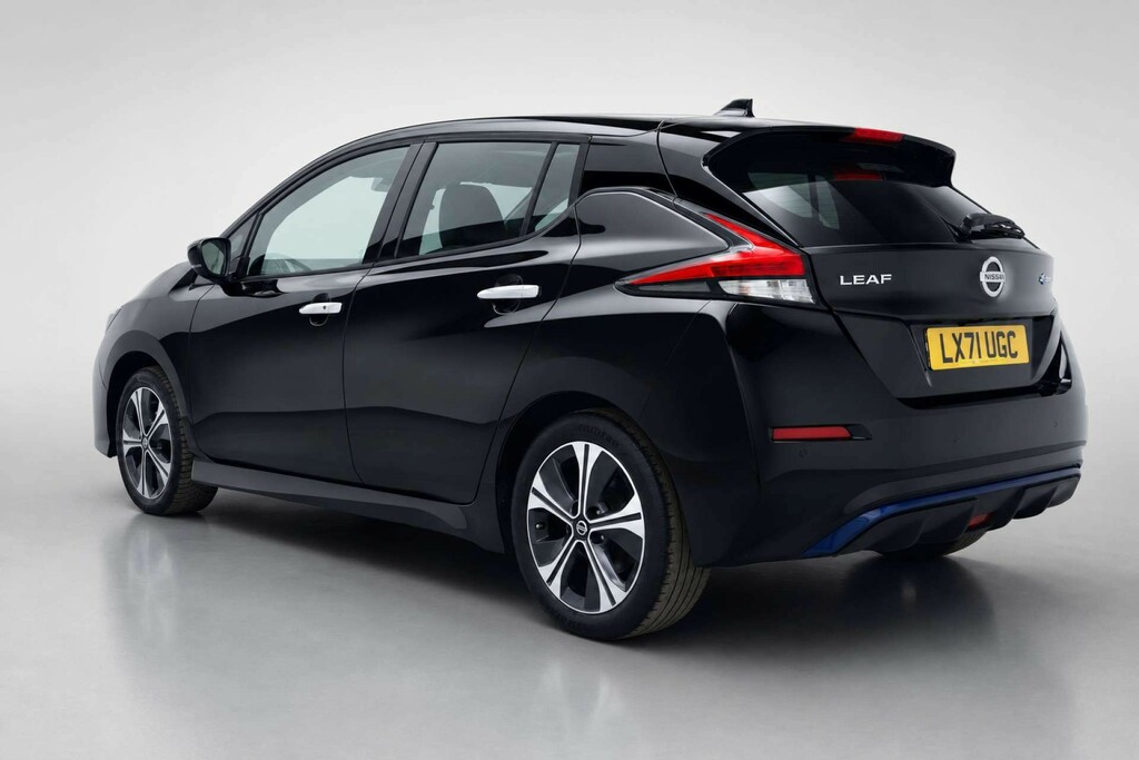 Nissan Leaf 40Kwh Tekna Hatchback 150 Ps Black #5