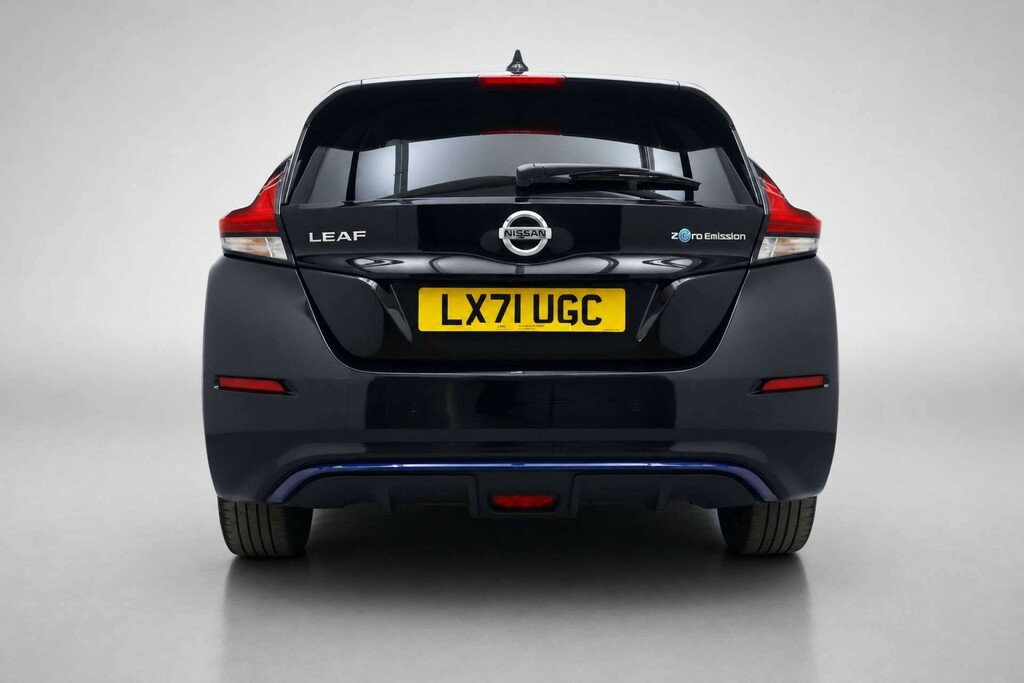 Nissan Leaf 40Kwh Tekna Hatchback 150 Ps Black #6