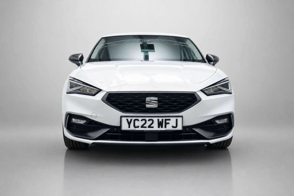 Seat Leon 1.0 Etsi Mhev Fr Hatchback Hybrid Dsg E White #2