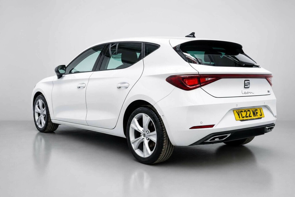 Seat Leon 1.0 Etsi Mhev Fr Hatchback Hybrid Dsg E White #5