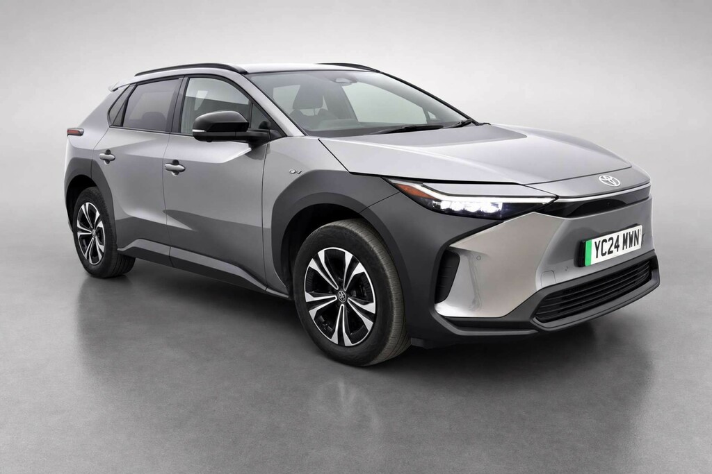 Toyota bZ4X 71.4Kwh Motion Suv 11Kw Obc 2 Grey