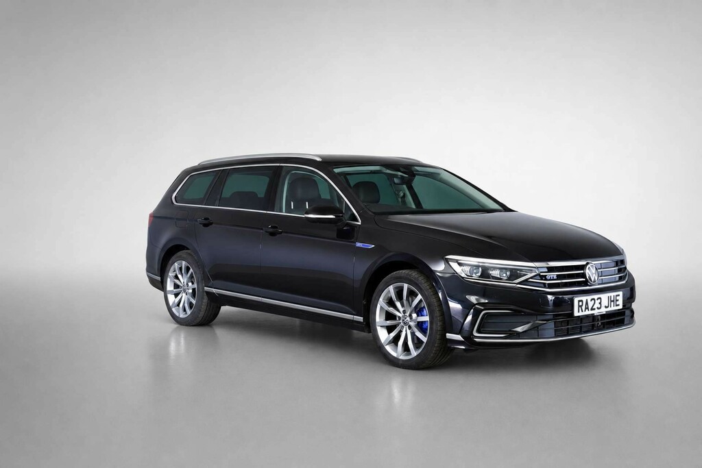 Volkswagen Passat 1.4 Tsi 13Kwh Gte Advance Estate Plug-i Black