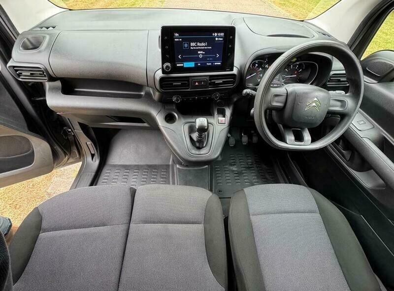 Citroen Berlingo 1.5 Bluehdi 1000 Enterprise Grey #2