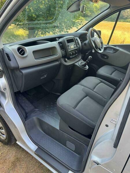 Renault Trafic Ll29 Dci Dropside No Vat White #19